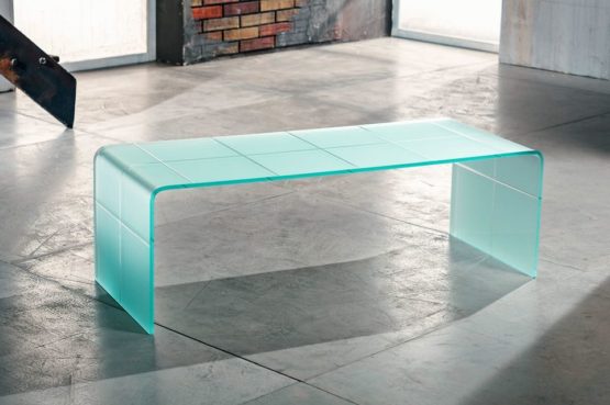 Il vetro curvato per il tavolino da salotto di Imago Factory Audrey il ritratto